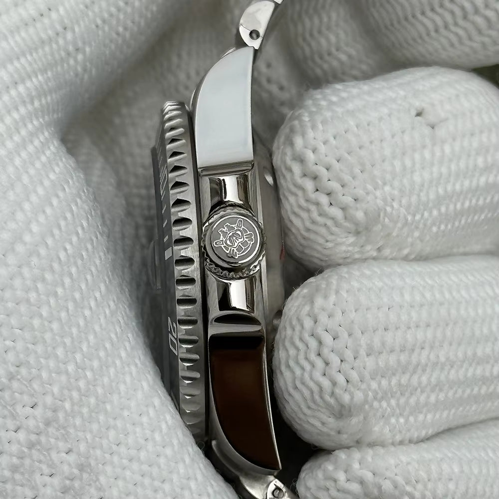 New Watch SD1953C Water Ghost Diver Watch Men 300M Waterproof Sapphire Glass Ceramic Bezel NH35 Automatic Men Dive Wat